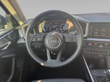 Photo 11 Audi A1  Sportback 25 TFSI 95 ch BVM5