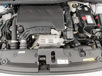 Photo 11 Peugeot 208  PureTech 100 S&S BVM6