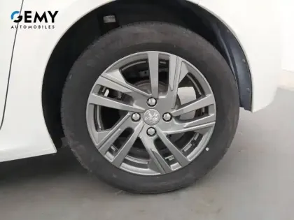 Photo 10 Peugeot 208  PureTech 100 S&S BVM6