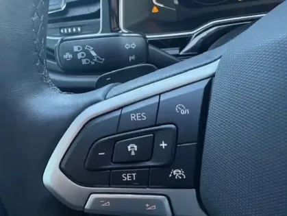 Photo 10 Volkswagen Taigo Gén. I Ph1 Evo R-Line Edition 5