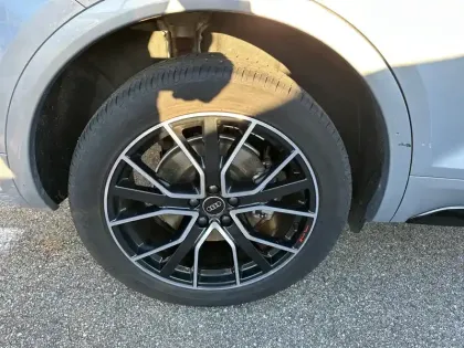 Photo 27 Audi Q5  55 TFSIe 367 S tronic 7 Quattro