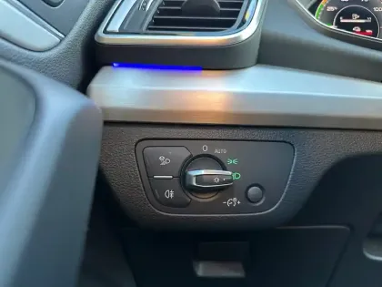 Photo 15 Audi Q5  55 TFSIe 367 S tronic 7 Quattro