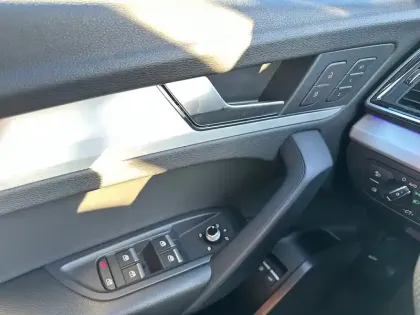 Photo 45 Audi Q5  55 TFSIe 367 S tronic 7 Quattro