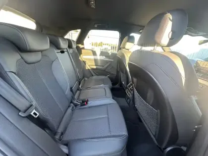 Photo 20 Audi Q5  55 TFSIe 367 S tronic 7 Quattro