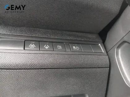 Photo 69 Peugeot 3008  Hybrid 225 e-EAT8