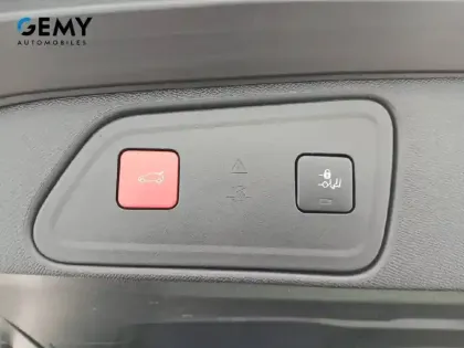 Photo 73 Peugeot 3008  Hybrid 225 e-EAT8