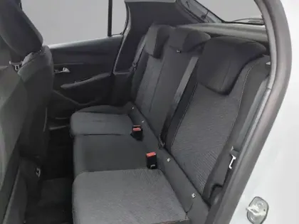 Photo 11 Peugeot 208  Hybrid 110 e-DCS6