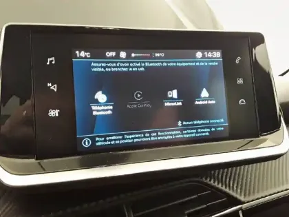 Photo 18 Peugeot 208  PureTech 75 S&S BVM5