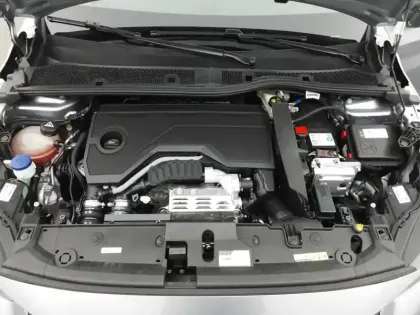 Photo 35 Peugeot 208  Hybrid 110 e-DCS6