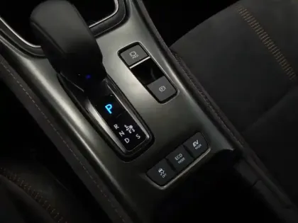 Photo 1 Lexus Lbx  2WD