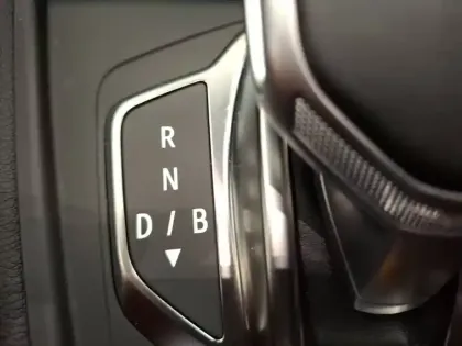 Photo 79 Renault Captur  E-Tech full hybrid 145 ch