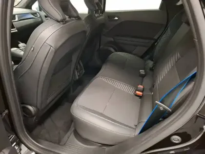 Photo 62 Renault Captur  E-Tech full hybrid 145 ch