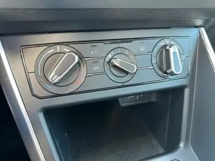 Photo 21 Volkswagen Polo  1.0 TSI 95 S&S BVM5