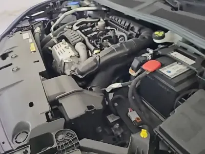 Photo 14 Peugeot 408  PureTech 130 ch S&S EAT8