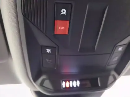 Photo 27 Peugeot 408  PureTech 130 ch S&S EAT8