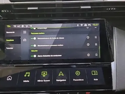 Photo 22 Peugeot 408  PureTech 130 ch S&S EAT8