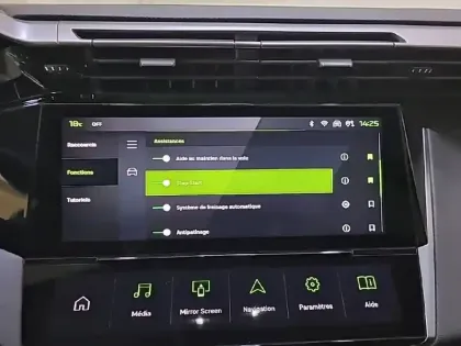 Photo 54 Peugeot 408  PureTech 130 ch S&S EAT8