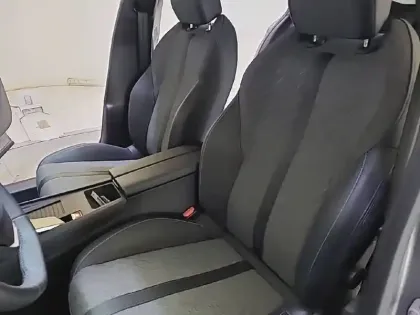 Photo 43 Peugeot 408  PureTech 130 ch S&S EAT8