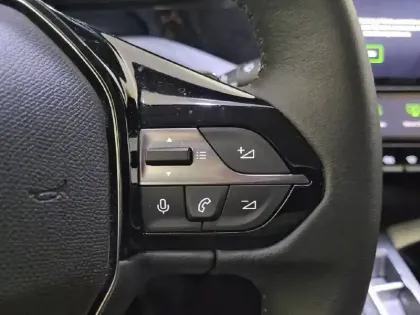 Photo 29 Peugeot 408  PureTech 130 ch S&S EAT8