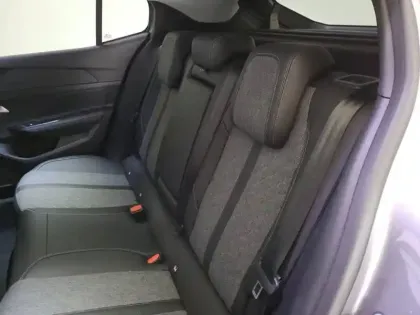 Photo 11 Peugeot 408  PureTech 130 ch S&S EAT8