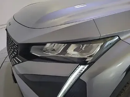 Photo 48 Peugeot 408  PureTech 130 ch S&S EAT8