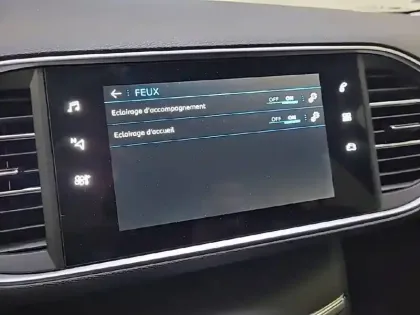 Photo 55 Peugeot 308  PureTech 110ch S&S BVM6