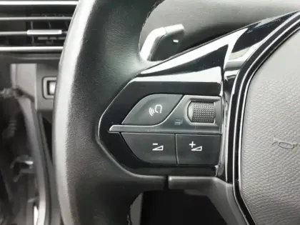 Photo 71 Peugeot 3008  Hybrid 225 e-EAT8