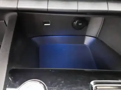 Photo 49 Peugeot 3008  Hybrid 225 e-EAT8