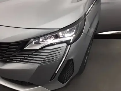 Photo 39 Peugeot 3008  Hybrid 225 e-EAT8