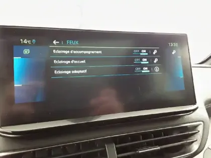 Photo 23 Peugeot 3008  Hybrid 225 e-EAT8