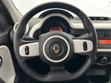 Photo 14 Renault Twingo  III SCe 65
