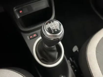 Photo 12 Renault Twingo  III SCe 65