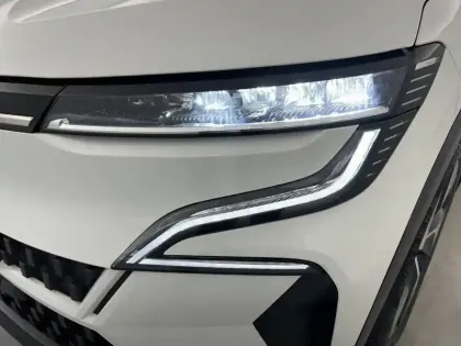 Photo 29 Renault Megane  E-Tech EV40 130ch standard charge