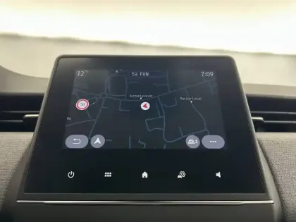 Photo 28 Renault Clio  Blue dCi 100 ch GSR2