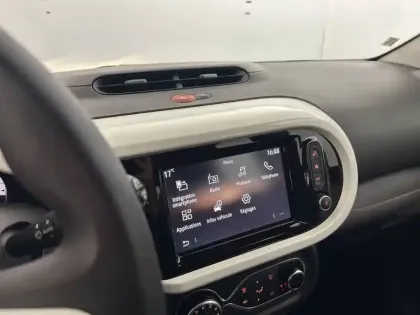 Photo 20 Renault Twingo  III Achat Intégral - 21