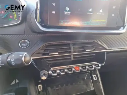 Photo 14 Peugeot 208  Electrique 50 kWh 136ch