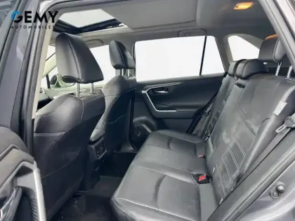 Photo 9 Toyota Rav4  Hybride 218 ch 2WD