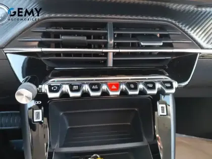 Photo 16 Peugeot 208  Electrique 50 kWh 136ch