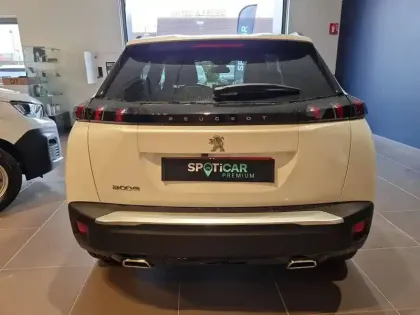 Photo 4 Peugeot 2008  BlueHDi 130 S&S EAT8