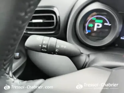 Photo 17 Toyota Yaris  Cross Hybride 116h 2WD Design