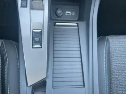 Photo 12 Peugeot 308 Gén. III Ph1 Allure 5