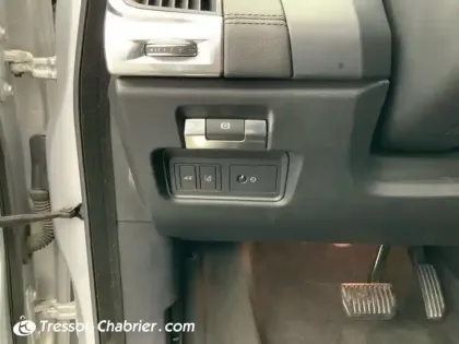 Photo 16 Jaguar E-Pace  2.0 D - 180 ch AWD BVA R-Dynamic Business