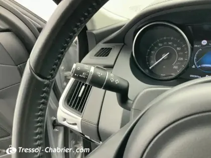 Photo 17 Jaguar E-Pace  2.0 D - 180 ch AWD BVA R-Dynamic Business