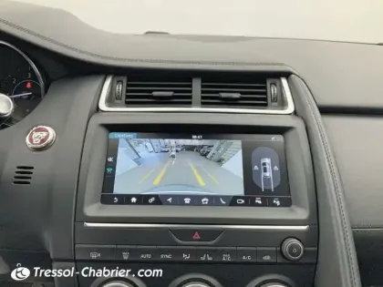 Photo 25 Jaguar E-Pace  2.0 D - 180 ch AWD BVA R-Dynamic Business