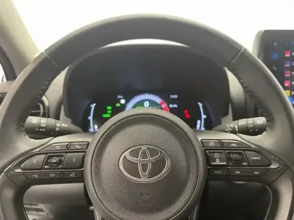 Photo 21 Toyota Yaris Hybride 116h Design
