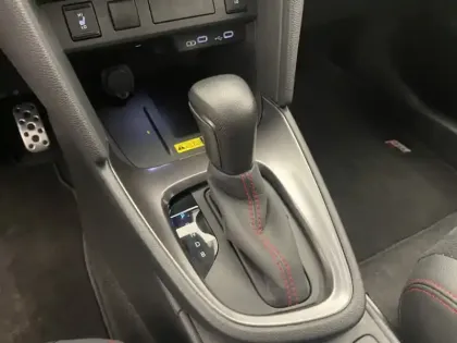 Photo 13 Toyota Yaris 1.5 HYBRID 130H GR SPORT