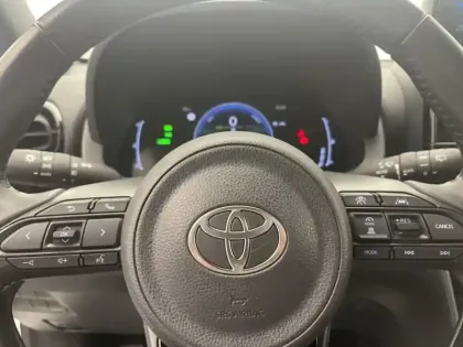 Photo 17 Toyota Yaris 1.5 HYBRID 116H DESIGN