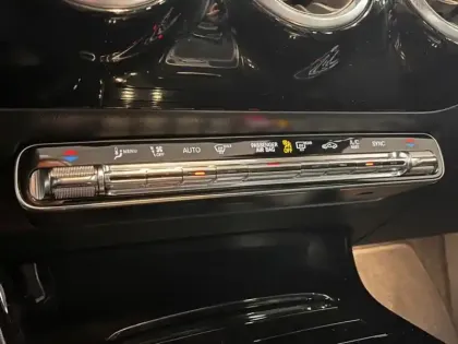 Photo 12 Mercedes CLA Coupé 200 d AMG Line CoupÚ