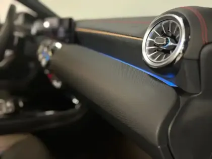 Photo 19 Mercedes CLA Coupé 200 d AMG Line CoupÚ