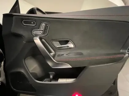 Photo 24 Mercedes CLA Coupé 200 d AMG Line CoupÚ